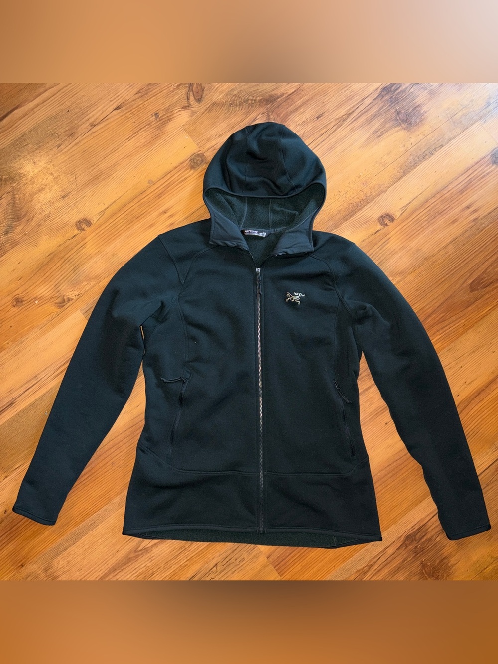 Arc’teryx black fleece hoodie size L